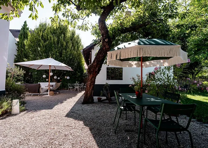 Pensjonat Les Suites 1902, Et Jardin, Centre Petite Venise *